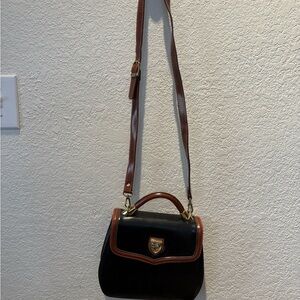 Chic Vintage Black and Brown Crossbody Bag